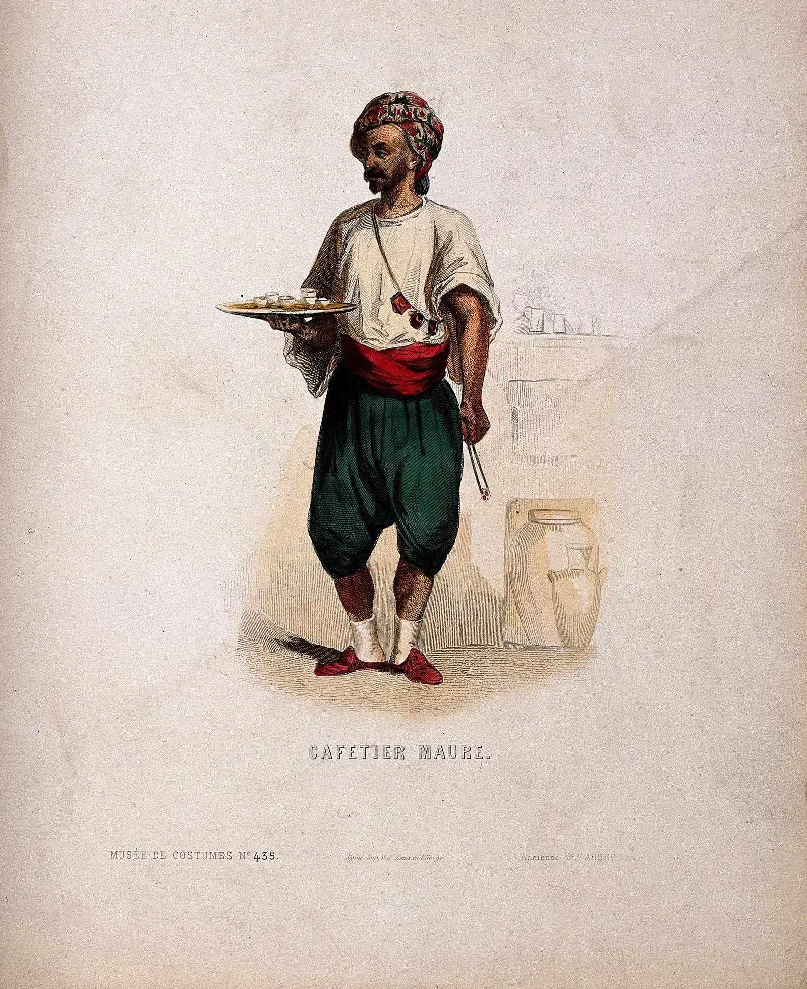 Gravure coloriée d'un vendeur de café ambulant : un homme debout en costume ottoman porte d'une main un plateau suspendu garni de petites tasses et de l'autre une cafetière à long bec.